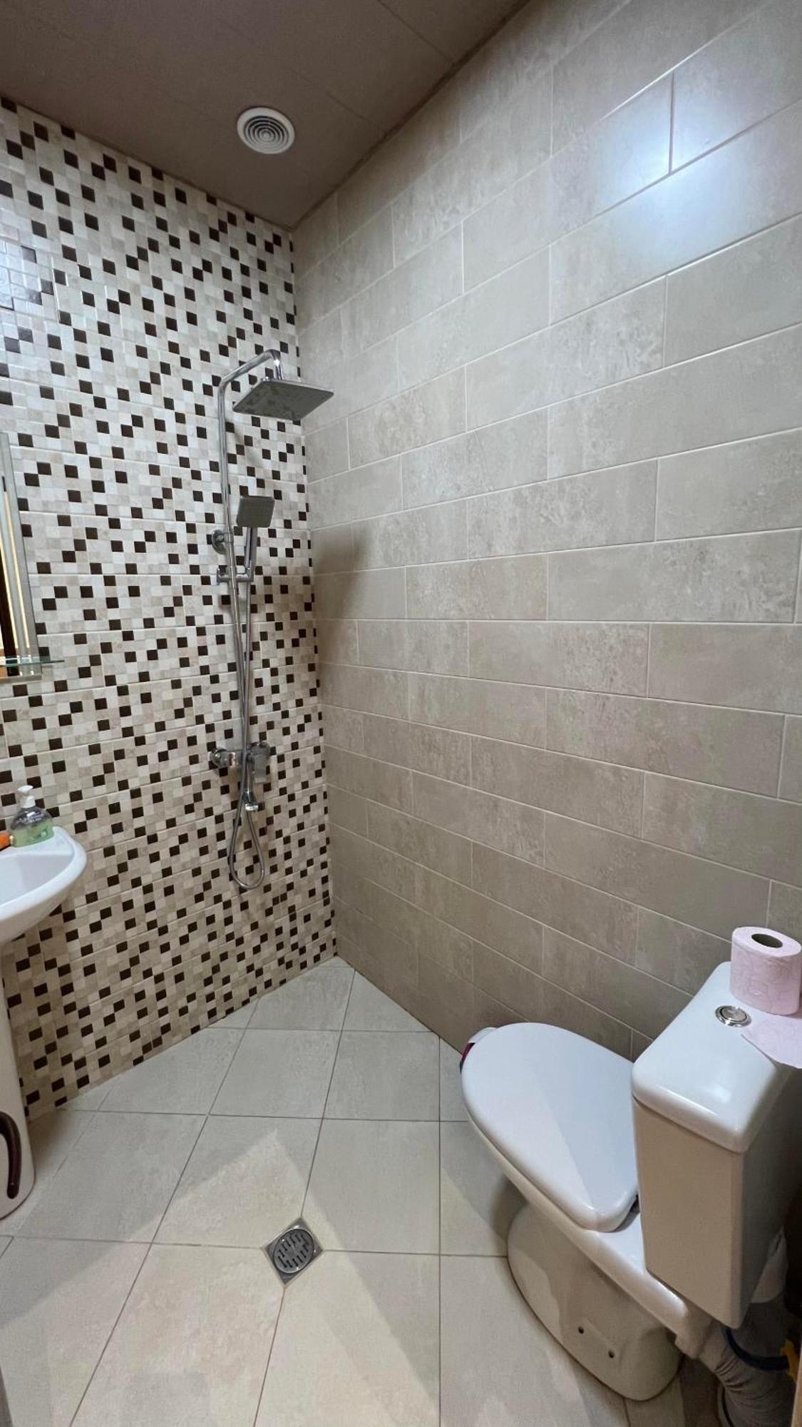 ホテル Marco Polo クタイシ 部屋 写真
